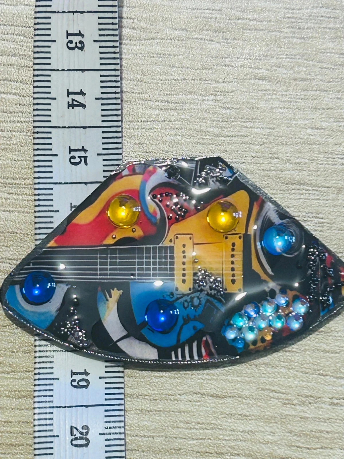 Création de bijoux accessoire Guitare